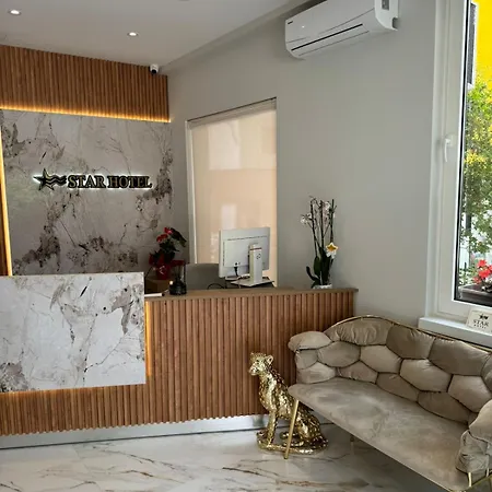 Star & Restaurant Appartement Golem (Tirana)