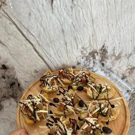 Star & Restaurant * Golem (Tirana)