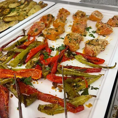 Star & Restaurant * Golem (Tirana)