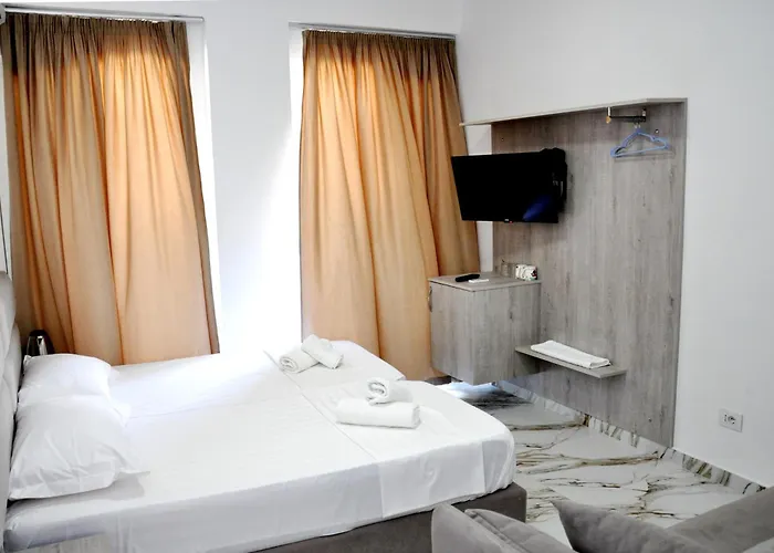 Star & Restaurant 格勒姆