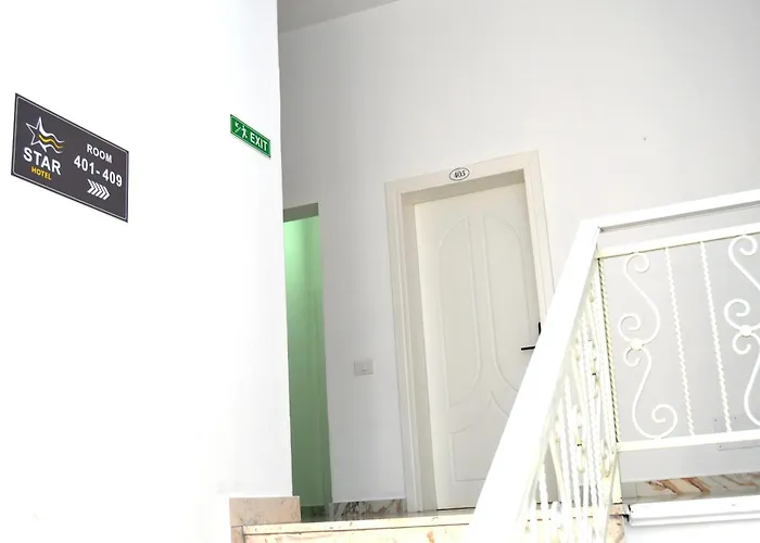 Star & Restaurant 格勒姆