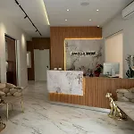 Star & Restaurant * Golem (Tirana)