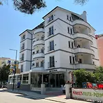 Appartement Star & Restaurant *