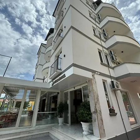 Star & Restaurant Apartment Golem (Tirana)