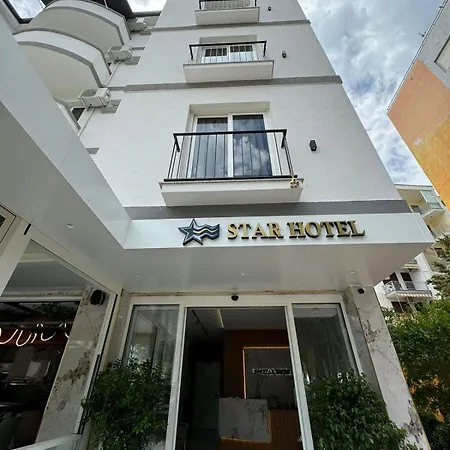 Star & Restaurant Apartment Golem (Tirana)