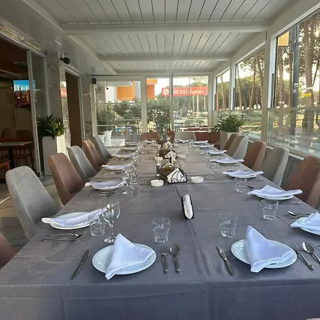 Star & Restaurant Appartamento Golem (Tirana)