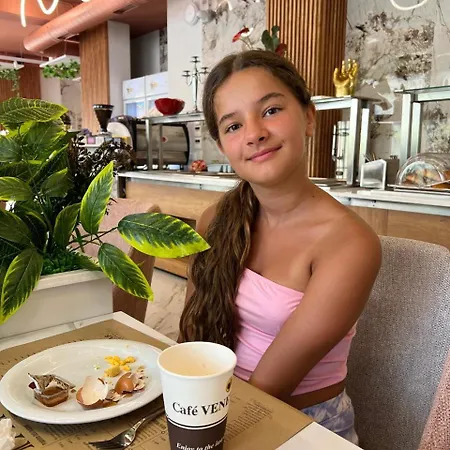 Star Hotel&restaurant Golem (Tirana)