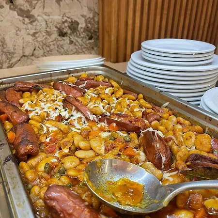 Apartmán Star & Restaurant Golem (Tirana)
