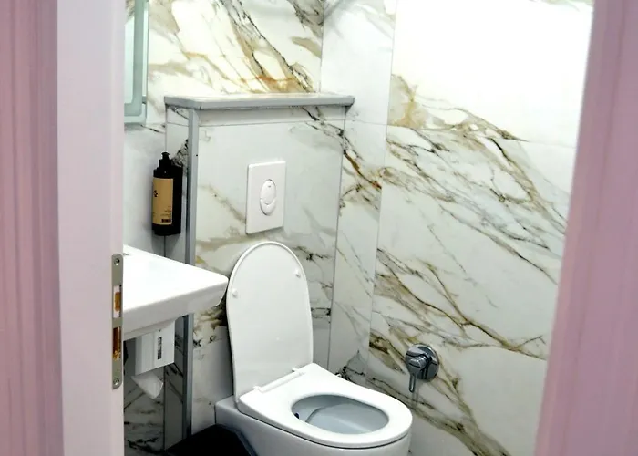 Appartement Star & Restaurant Golem (Tirana)