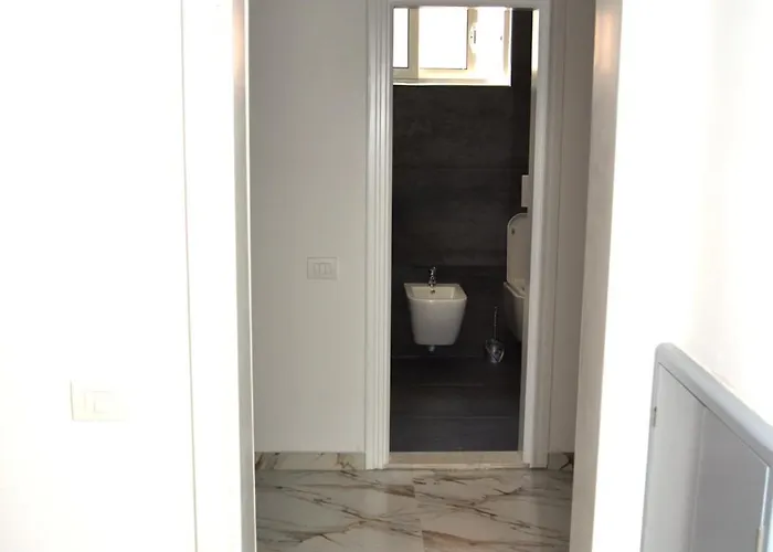 Star & Restaurant Appartement Golem (Tirana)