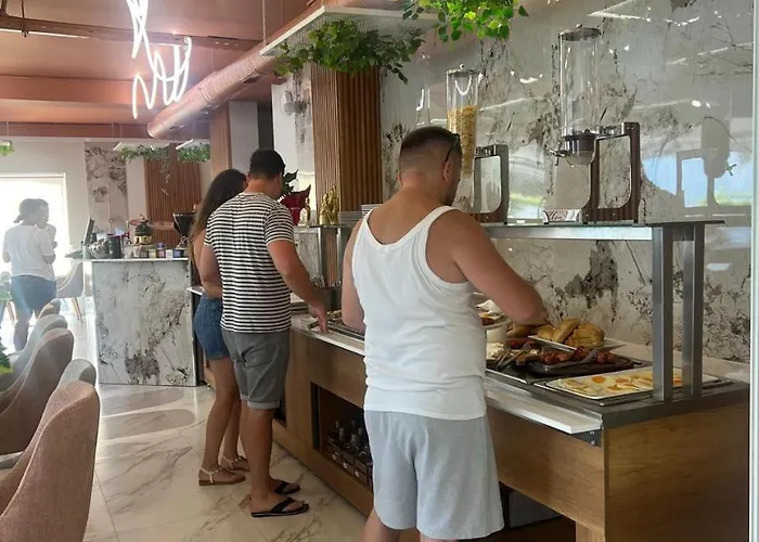 Apartment Star & Restaurant *